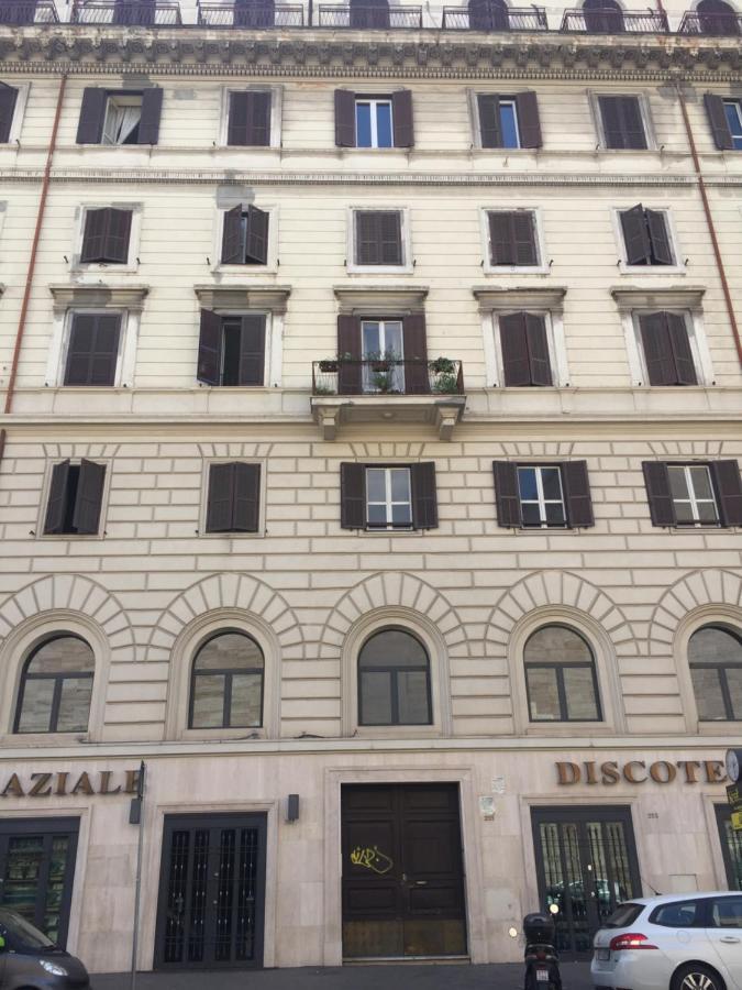 Appartamento Vicino Stazione Termini E Colosseo روما المظهر الخارجي الصورة